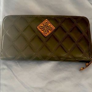 Vera wang wallet